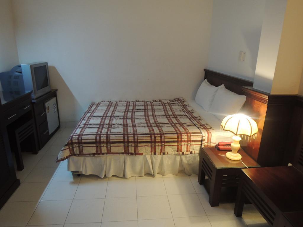 Phi Phung 2* TP. Hồ Chí Minh