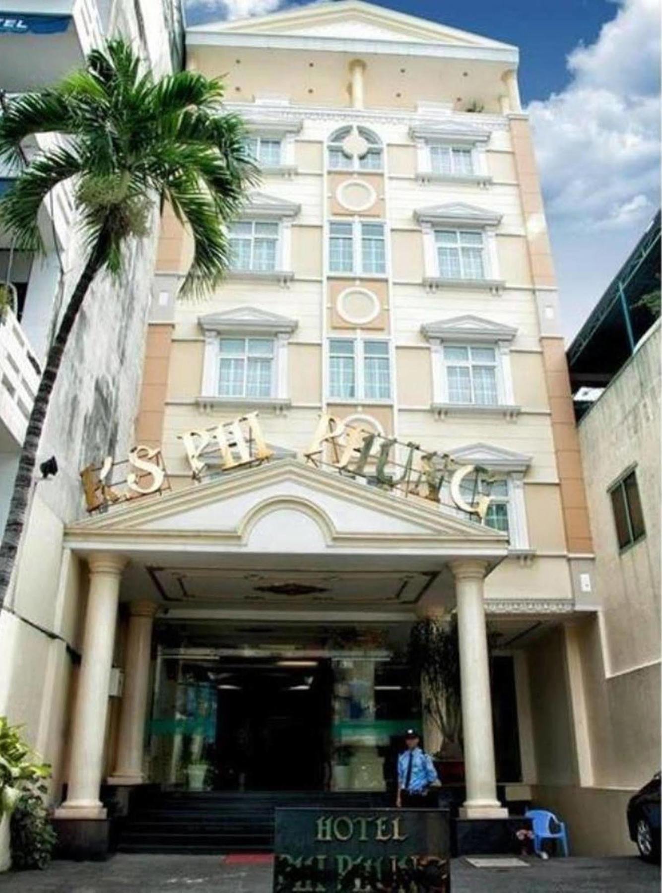 Khách sạn Phi Phung