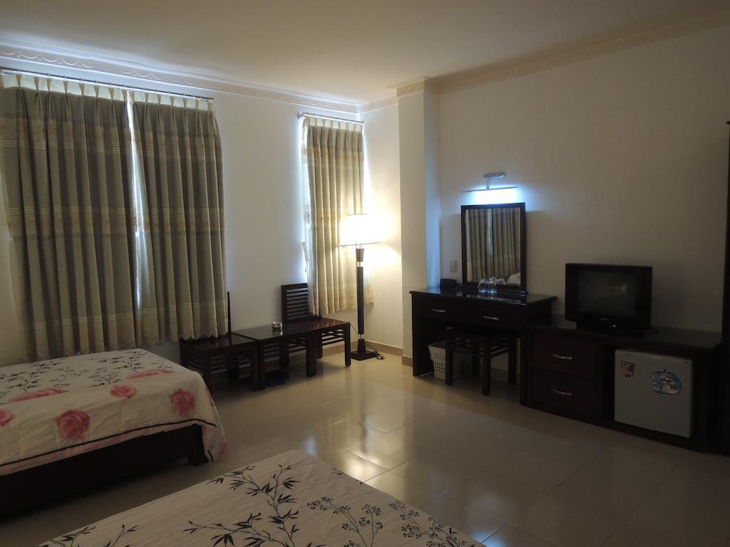 Phi Phung Hotel 2*